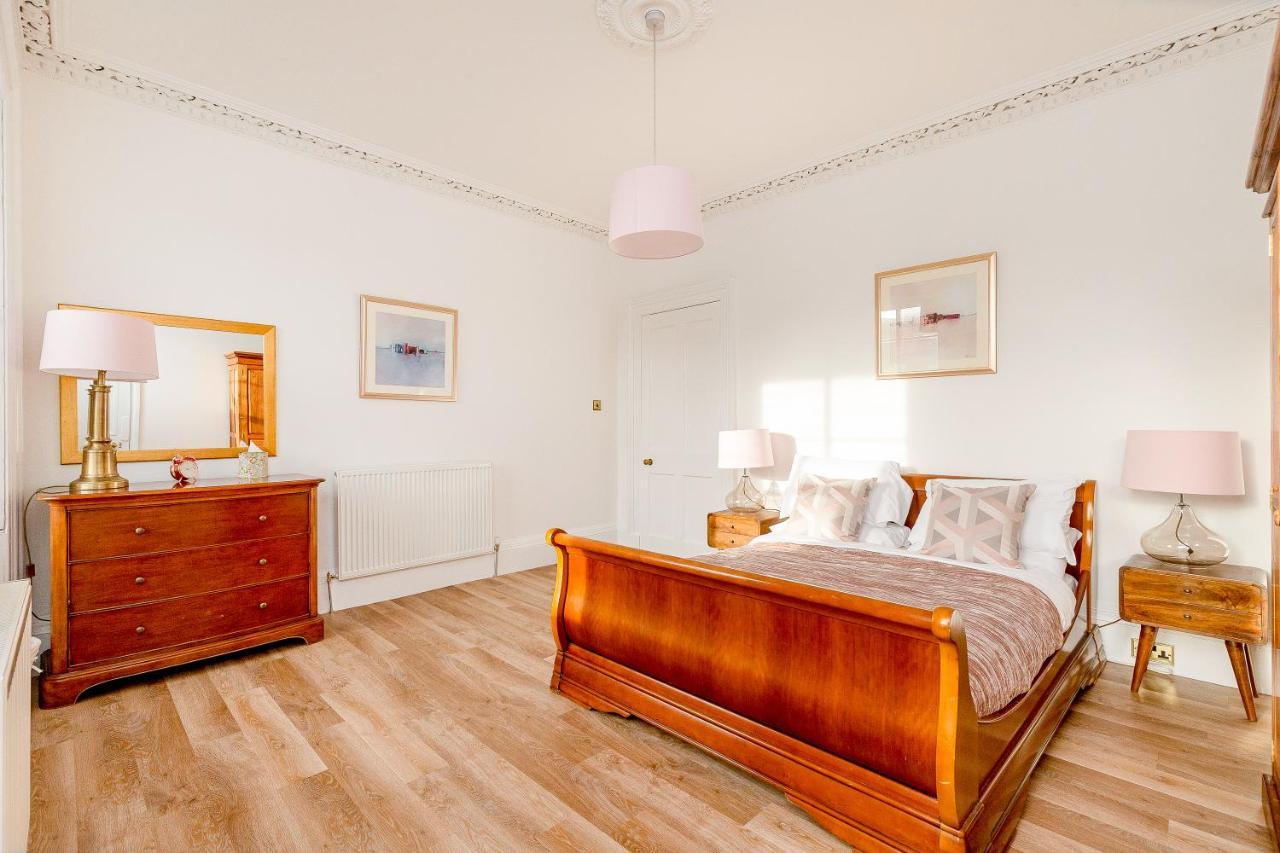 Heart Of Edinburgh City Centre 3 Bed Georgian Apt Exterior photo