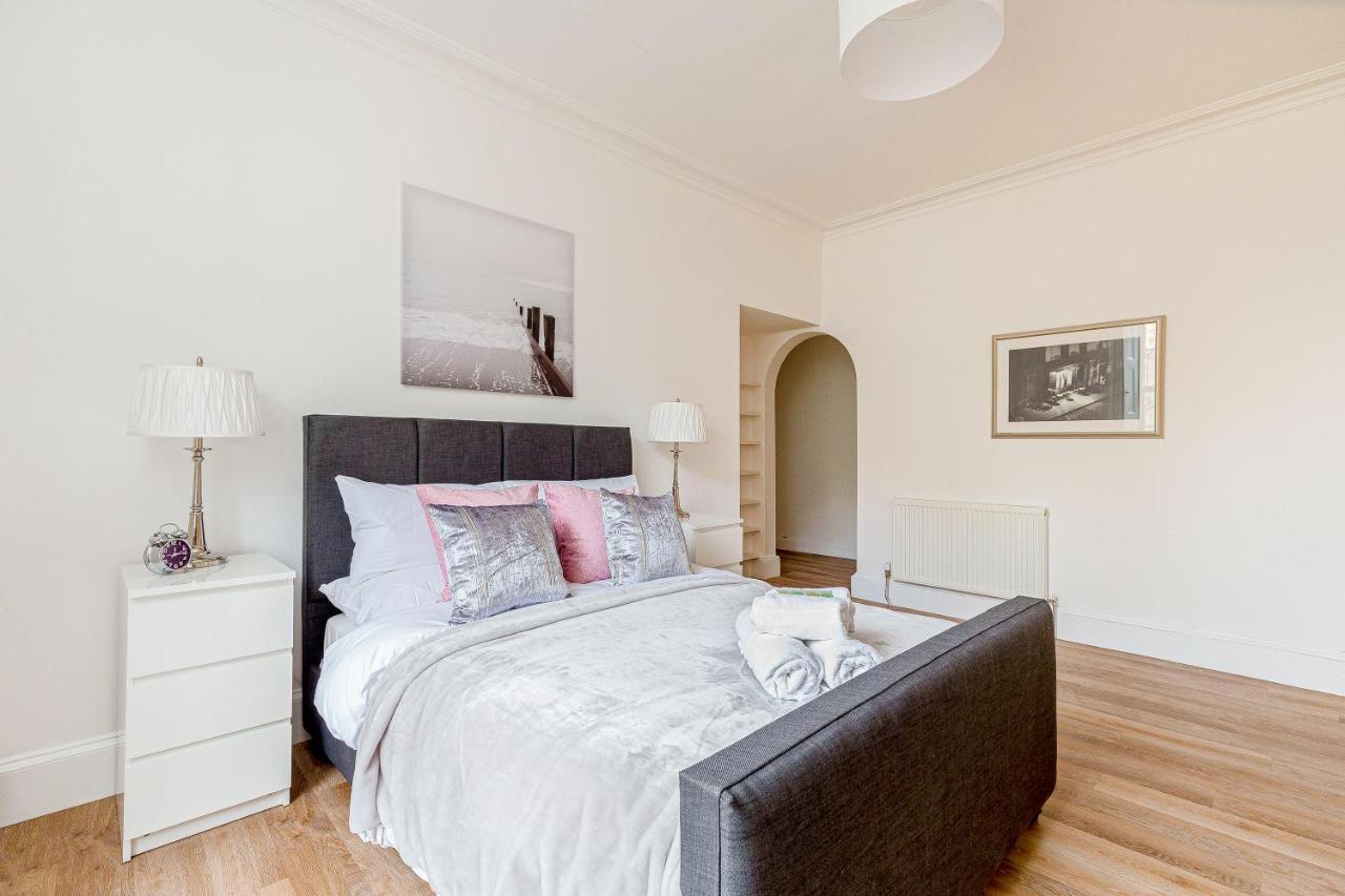 Heart Of Edinburgh City Centre 3 Bed Georgian Apt Exterior photo